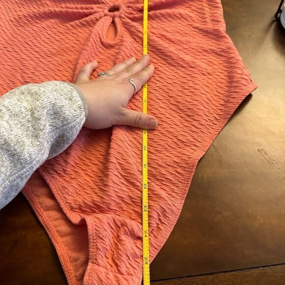 Wild Fable Womens Spaghetti Strap Cut Out Bodysuit Coral Pink NWOT Size L - Picture 8 of 12